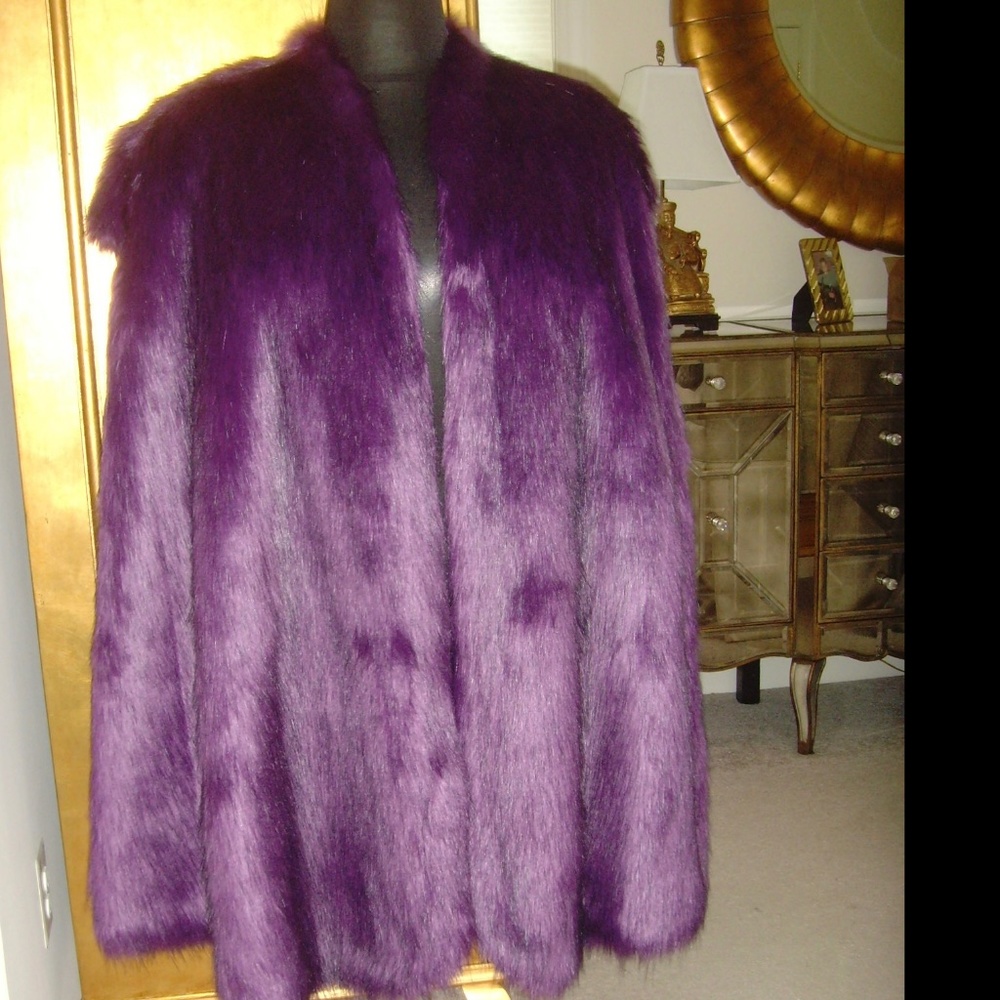 Fabulous Faux Fur Swing Style Vest Long Pile) - Picture 3 of 16